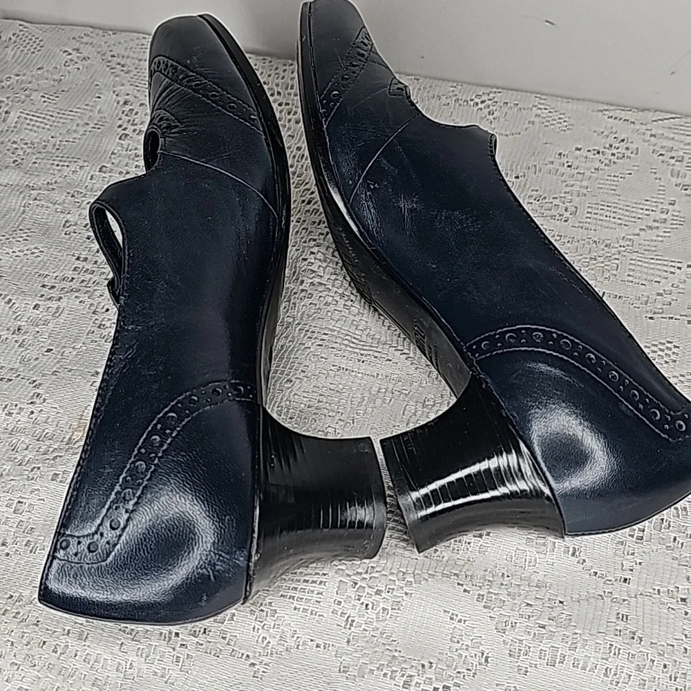 Munro American leather mary jane wingtip kitten heeled blue high heels sz 9 - Picture 6 of 7
